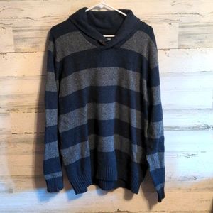 Striped sweater with collar